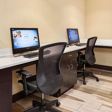 Hampton Inn & Suites Seattle North/Линуд Екстериор снимка