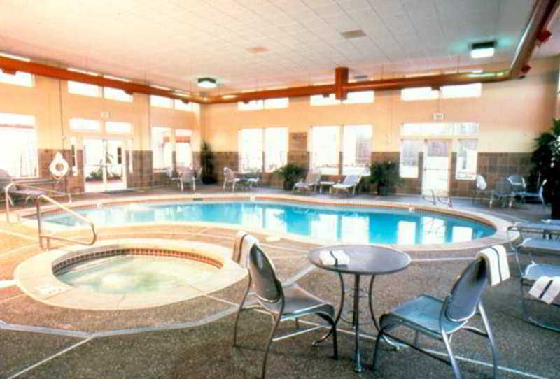 Hampton Inn & Suites Seattle North/Линуд Съоръжения снимка