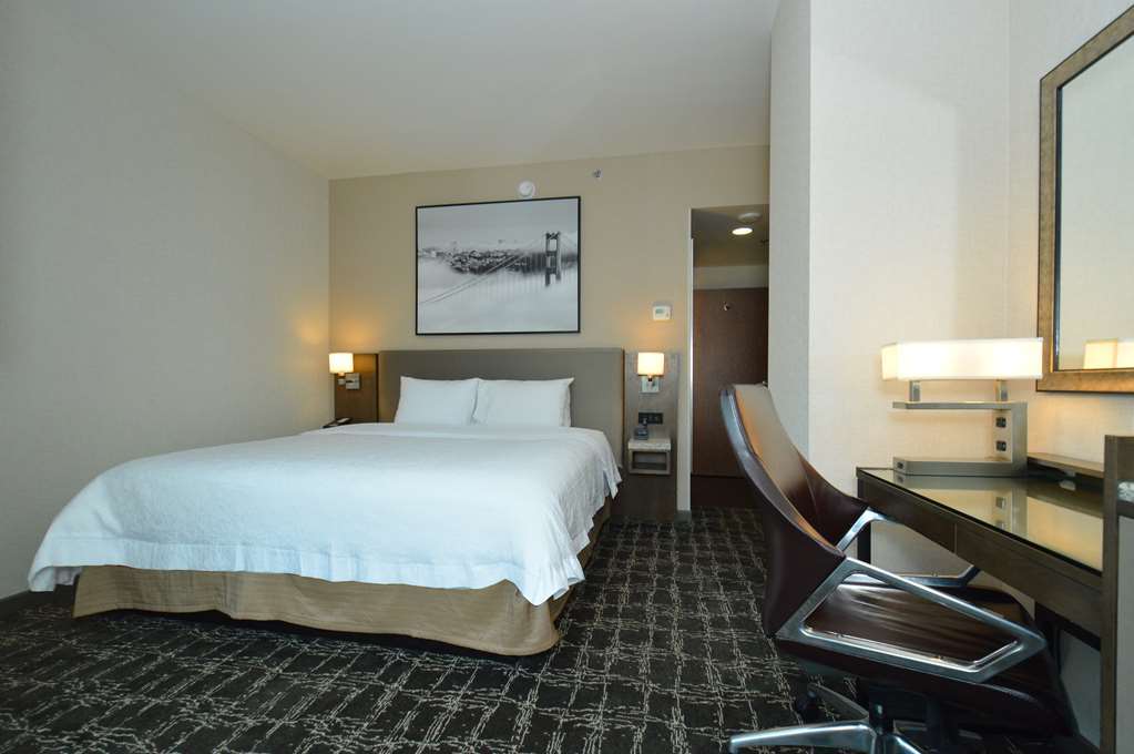Hampton Inn & Suites Seattle North/Линуд Стая снимка
