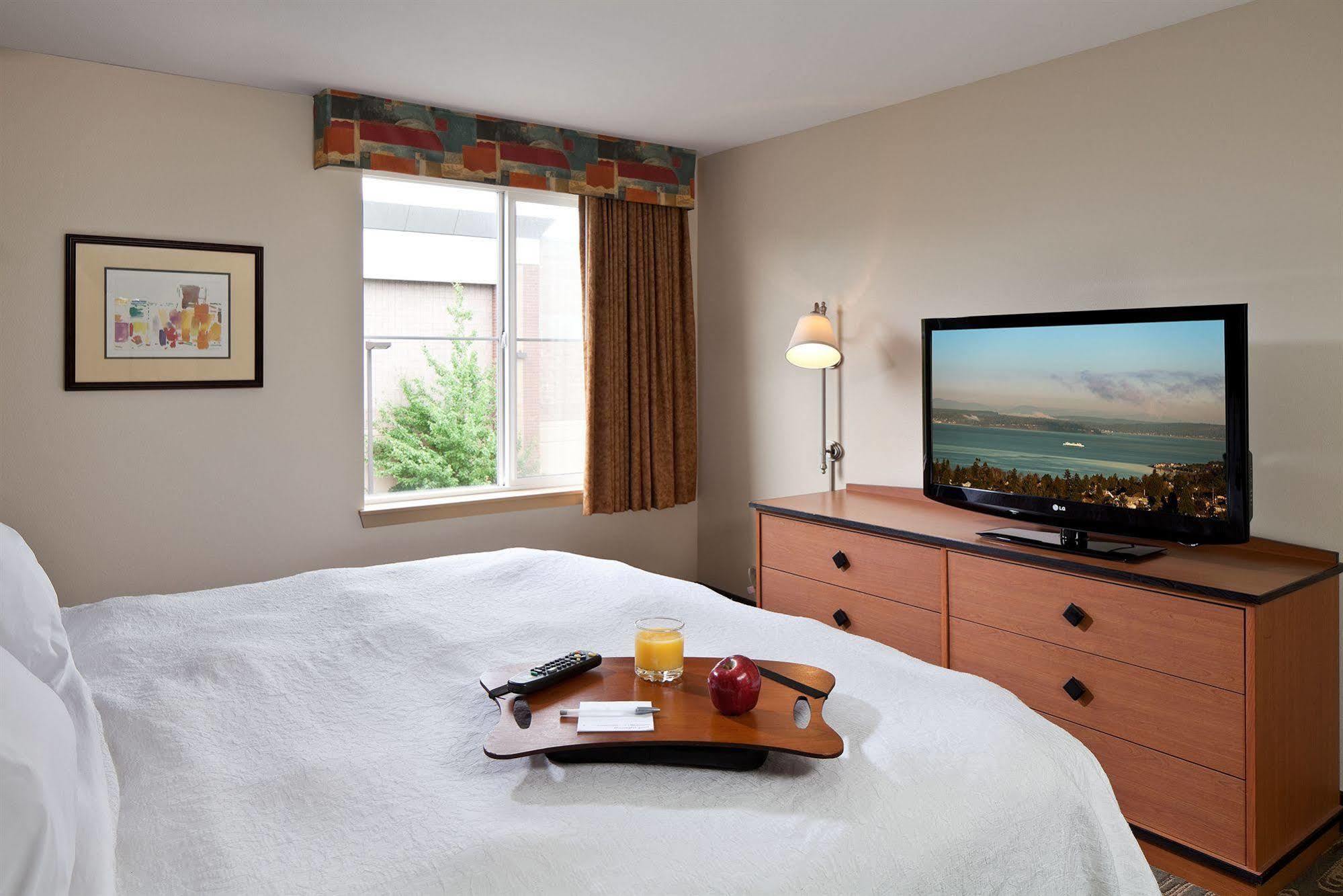 Hampton Inn & Suites Seattle North/Линуд Стая снимка