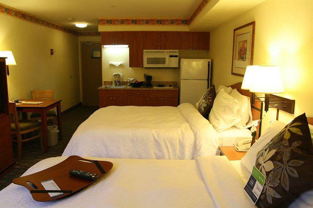 Hampton Inn & Suites Seattle North/Линуд Стая снимка